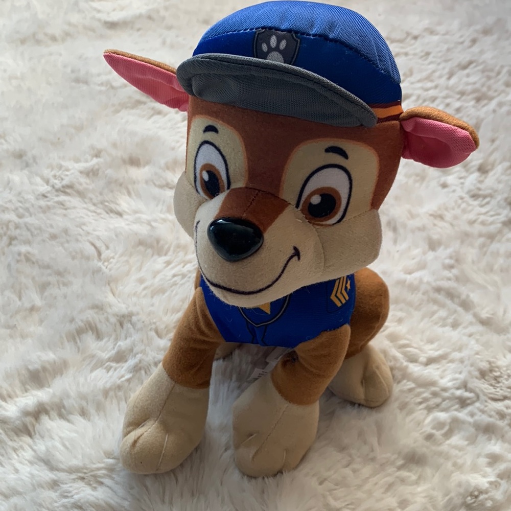Paw Patrol Plush Pup Pals, Chase Nickelodeon Puppy Dog Stuffed Animal Toy 11”